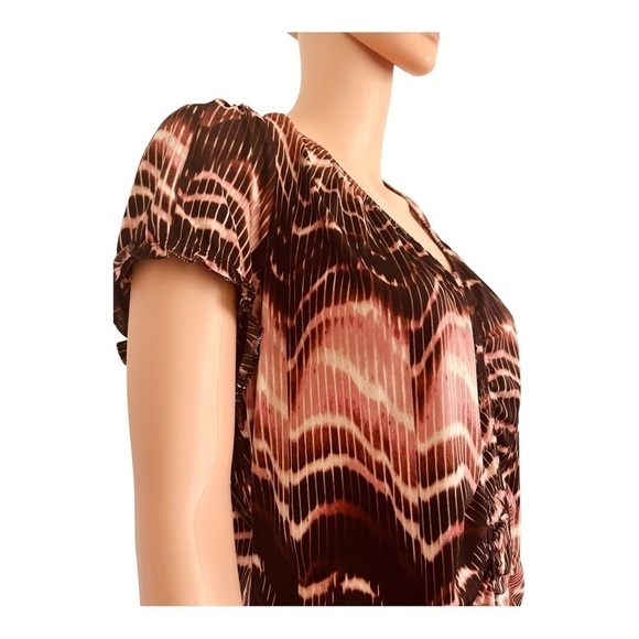 Worthington stretch flowy blouse/top geometrical ruched front bell short sleeves - Picture 5 of 13